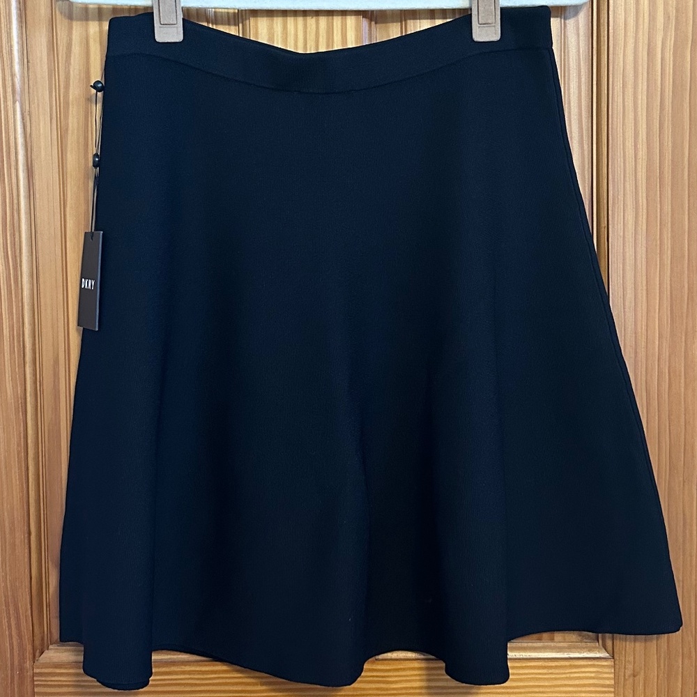 NWT 2017 DKNY Pull On Flare Skirt Color Black Size Small